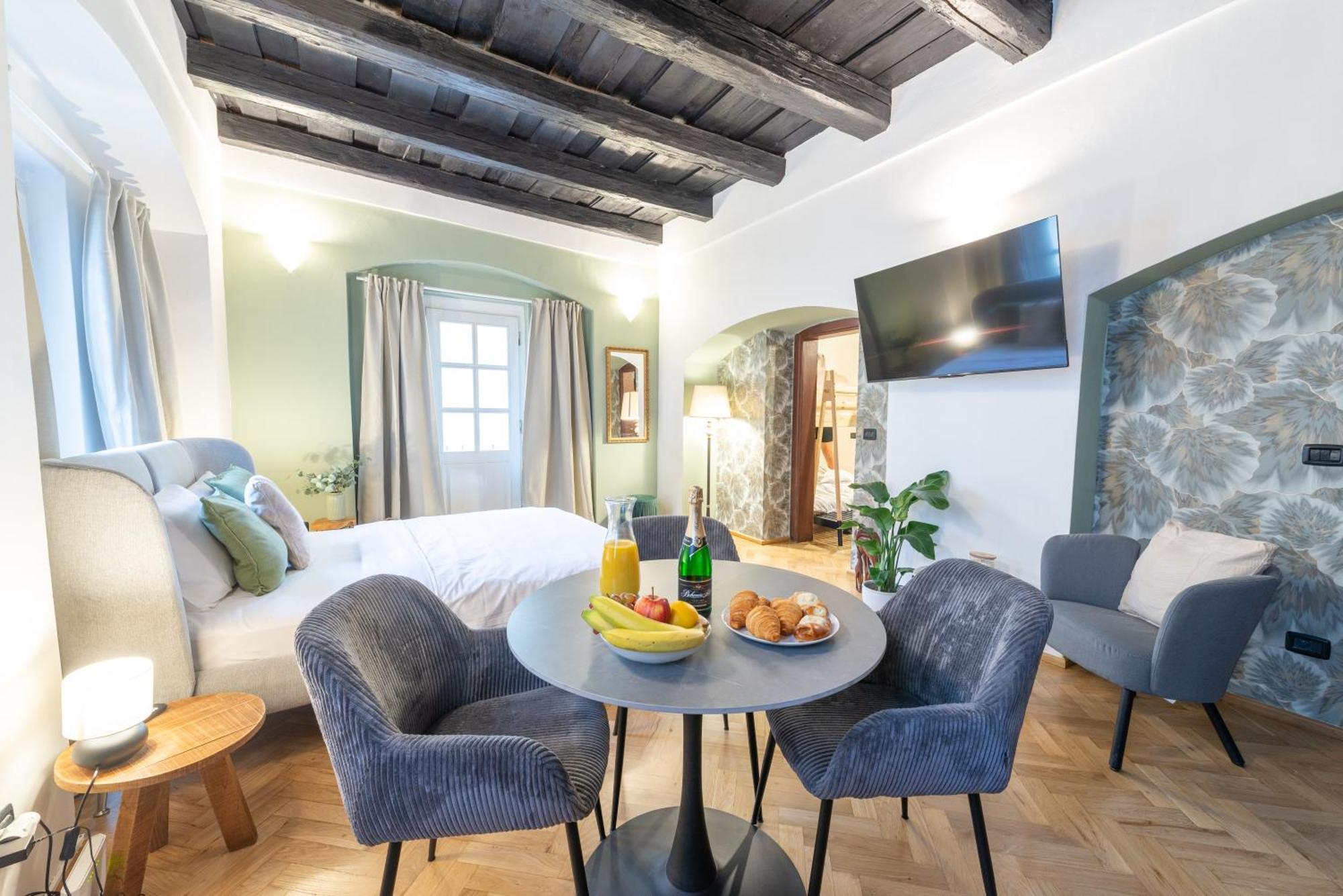 Apartment Adam's - Great Price & Location *